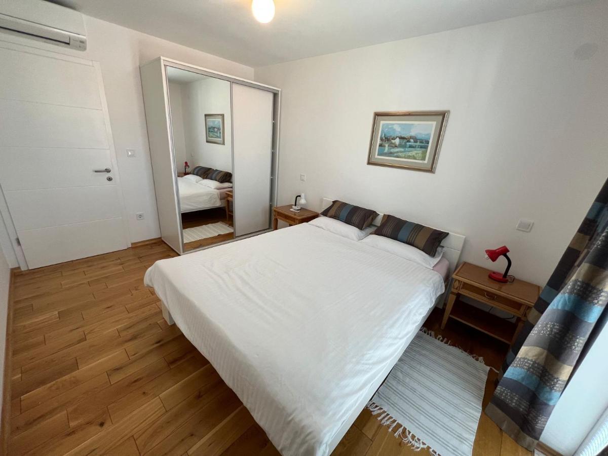 Apartman Sven Malinska Exteriör bild
